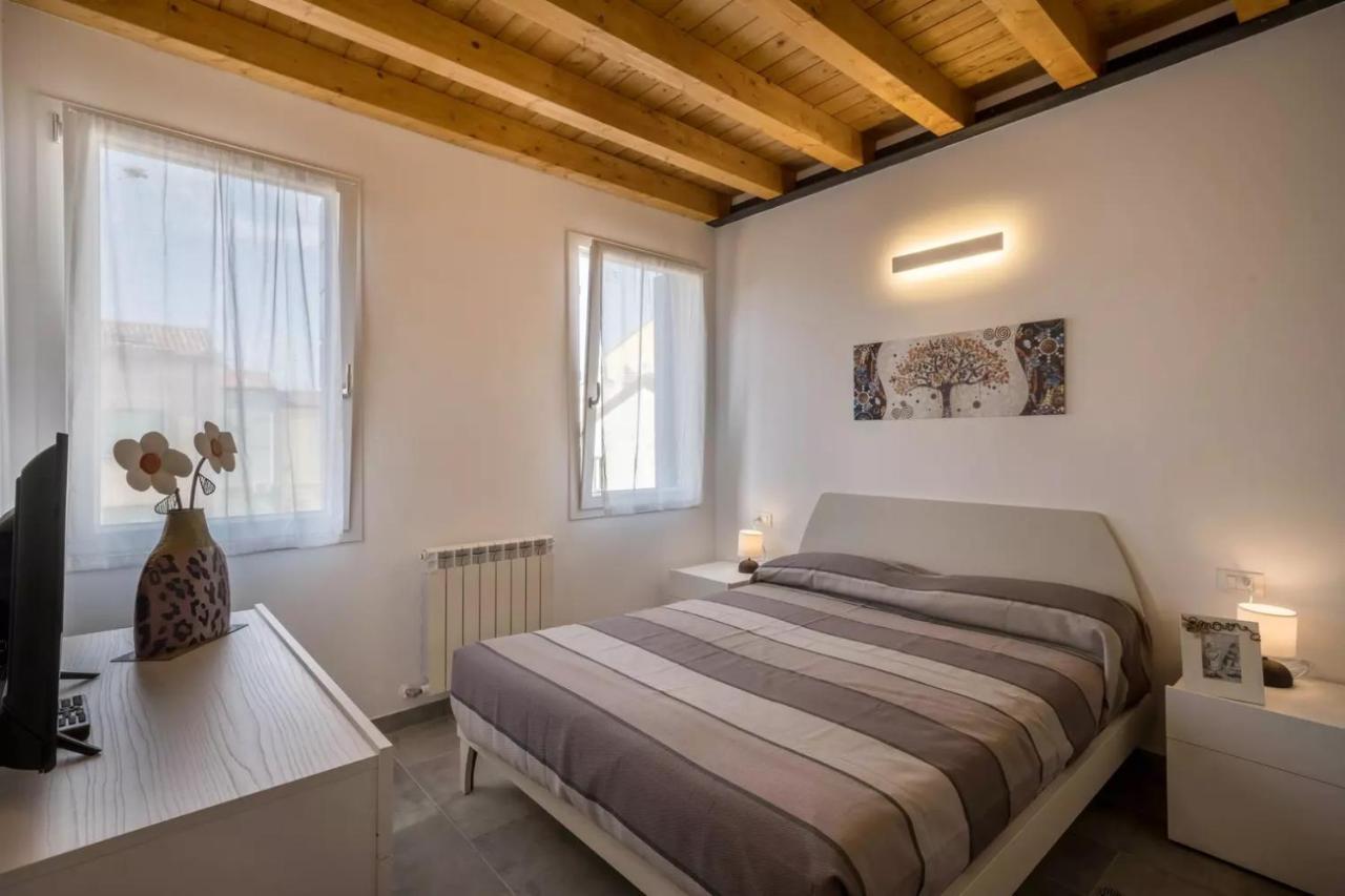 Suite Laguna Sunset Chioggia Bagian luar foto